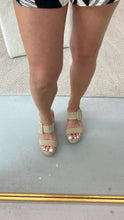 Load image into Gallery viewer, Brooke Wedges