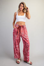 Load image into Gallery viewer, Bandana Barrel Jeans