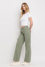 Load image into Gallery viewer, Olivia Wide Leg Cargo Jeans