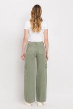 Load image into Gallery viewer, Olivia Wide Leg Cargo Jeans