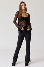 Load image into Gallery viewer, Ella Sweetheart Lace Top
