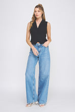 Load image into Gallery viewer, She's In Charge Vest Black