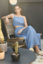 Load image into Gallery viewer, Beachin' Crop Top Blue