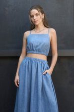 Load image into Gallery viewer, Beachin' Crop Top Blue