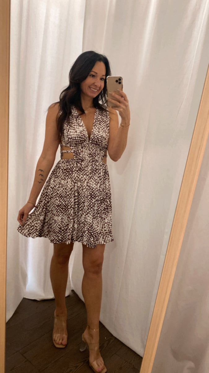 Tori Side Cut Out Dress – Sugar Chic Boutique