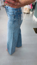 Load image into Gallery viewer, Embellished Mid Rise Jeans