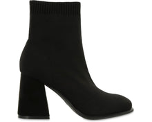 Load image into Gallery viewer, Mia Diana Black Booties