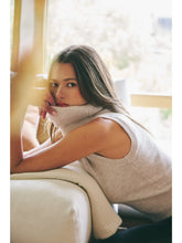 Load image into Gallery viewer, Cozy Up Turtle Neck Top