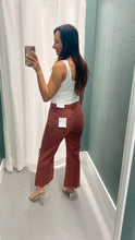 Load image into Gallery viewer, 90's Vintage Crop Flare Rust