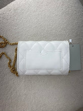 Load image into Gallery viewer, Quilted Poppy Crossbody
