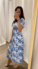 Load image into Gallery viewer, Floral Summer Midi Dress

