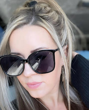 Load image into Gallery viewer, High Class Sunglasses