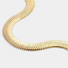 Load image into Gallery viewer, Ciana Large Snake Chain Bracelet