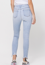 Load image into Gallery viewer, Take It Away Crop Jeans
