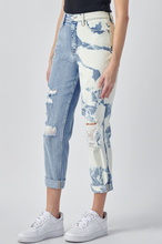 Load image into Gallery viewer, This or That Mom Jeans