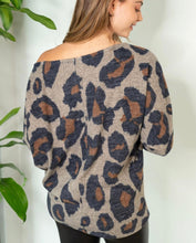 Load image into Gallery viewer, Talk Of The Town - Leopard Top