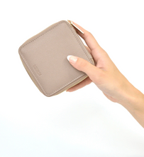 Load image into Gallery viewer, Mia Jewelry Holder