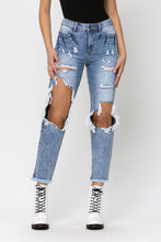 Load image into Gallery viewer, Heartbreaker Boyfriend Jeans