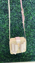 Load image into Gallery viewer, Bowtie Straw Crossbody