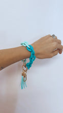 Load image into Gallery viewer, Chain Link Bangle Keychain