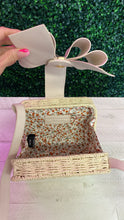 Load image into Gallery viewer, Bowtie Straw Crossbody