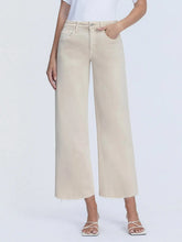 Load image into Gallery viewer, Leslie Crop Wide Leg Jeans
