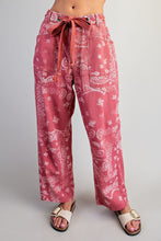 Load image into Gallery viewer, Bandana Barrel Jeans
