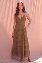 Load image into Gallery viewer, Carmel Kiss Maxi Dress
