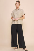 Load image into Gallery viewer, Softly Styled Button Down Top
