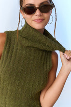 Load image into Gallery viewer, Valentina Turtle Neck Top
