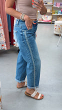 Load image into Gallery viewer, Lucy Embroidered Barrel Jeans
