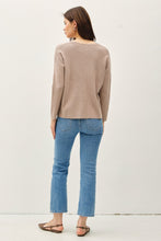 Load image into Gallery viewer, Beautiful Fall Sweater Top
