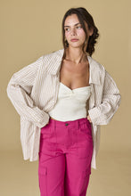 Load image into Gallery viewer, Luna Oversized Top Taupe
