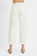 Load image into Gallery viewer, Relaxed Summer Barrel Jeans
