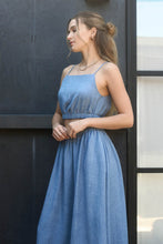 Load image into Gallery viewer, Beachin&#39; Crop Top Blue
