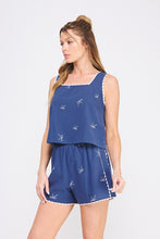 Load image into Gallery viewer, Bow-tiful Scalloped Trim Tank
