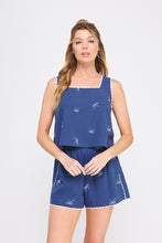 Load image into Gallery viewer, Bow-tiful Scalloped Trim Tank
