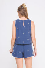 Load image into Gallery viewer, Bow-tiful Scalloped Trim Tank
