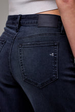 Load image into Gallery viewer, Nori Mid-Rise Wide Leg Jeans
