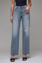 Load image into Gallery viewer, Logan Mid-Rise Dad Jean Grey
