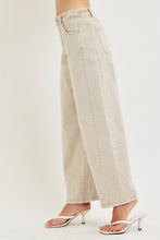 Load image into Gallery viewer, Lazy Day Barrel Jeans
