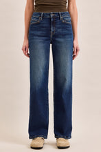 Load image into Gallery viewer, Ella Straight High Rise Jeans
