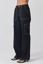Load image into Gallery viewer, Julia Cargo Pants Black
