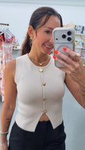 Load image into Gallery viewer, Suns &amp; Shells Knit Vest
