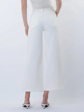 Load image into Gallery viewer, White Sands Wide Leg Cropped Jeans
