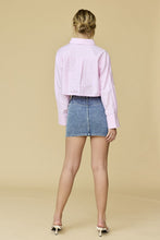 Load image into Gallery viewer, Rowen Cropped Button Down Pink
