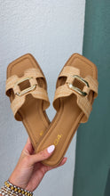 Load image into Gallery viewer, Buckle Up Sandals Raffia
