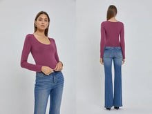 Load image into Gallery viewer, Long Sleeve Scoop Neck
