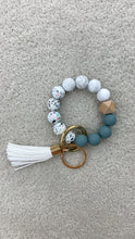 Load image into Gallery viewer, Chic Keychain Bracelet
