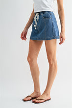 Load image into Gallery viewer, Casual Crush Mini Skirt Dk.
